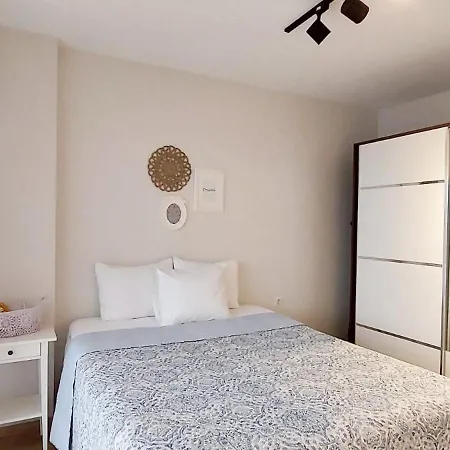 Apartment Ed House *